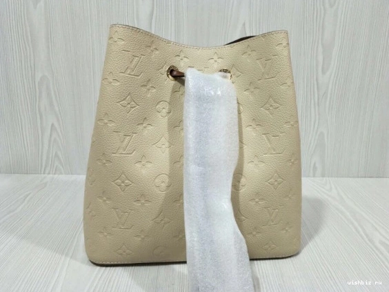 WIS VUITTON LOUIS NEONOE MM 1116